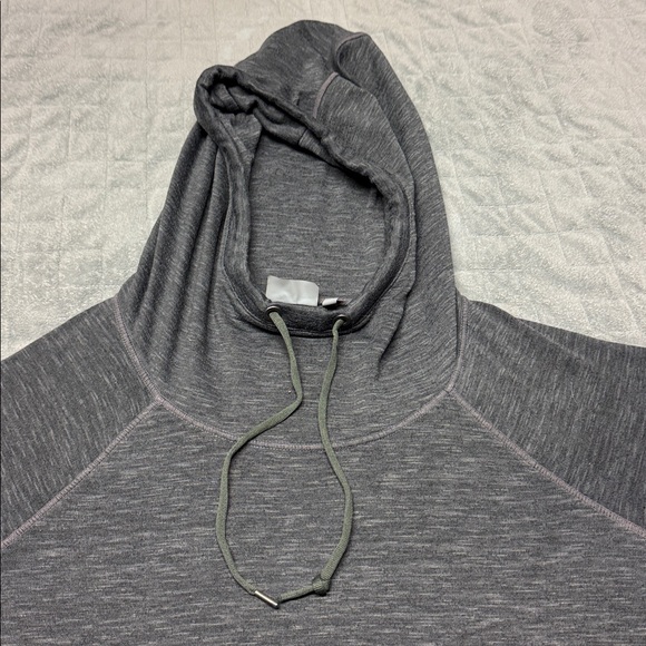 Athleta Hooded Sweatshirt, Hoodie, Forest Green, Pockets, Size XS - Picture 2 of 10